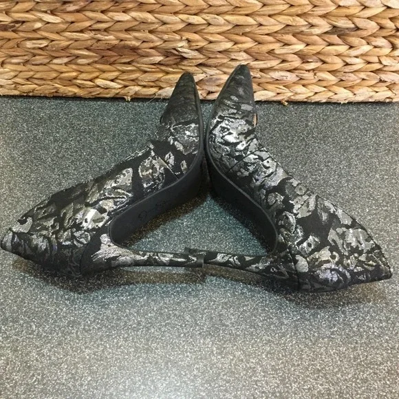 Jessica Simpson Black Lace Heels - Picture 12 of 14